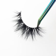 Load image into Gallery viewer, Lux Magnetic Lashes