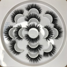 Load image into Gallery viewer, Lux Magnetic Lashes