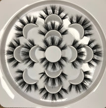 Load image into Gallery viewer, Lux Magnetic Lashes
